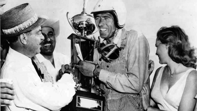 Illustration for article titled Read This Before You See Tom Cruise Play Ferrari-Hating Carroll Shelby